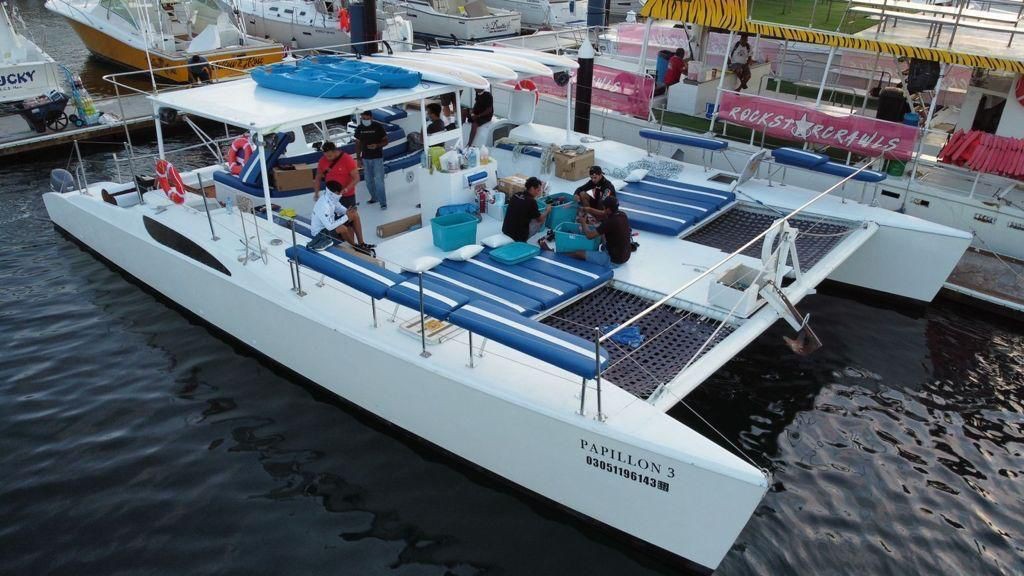 47' Party Catamaran