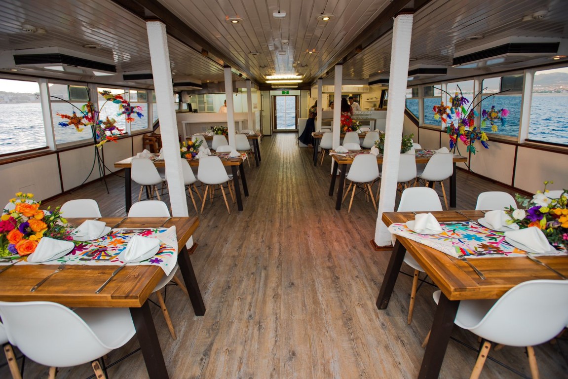 Event Boat up to 120 Guests