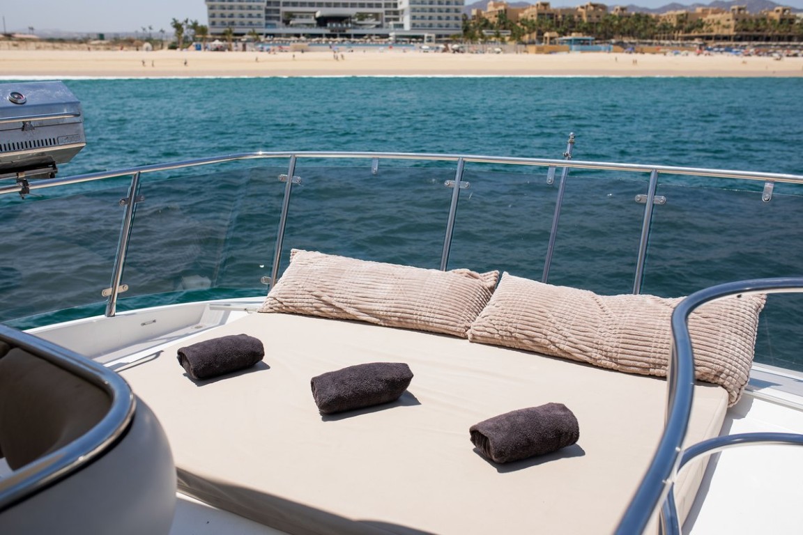 V-Twelve 63' Seavana Motoryacht