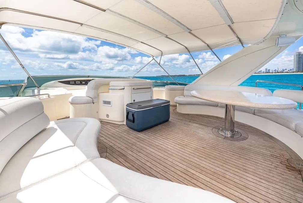 80ft Azimut Luxury Yacht